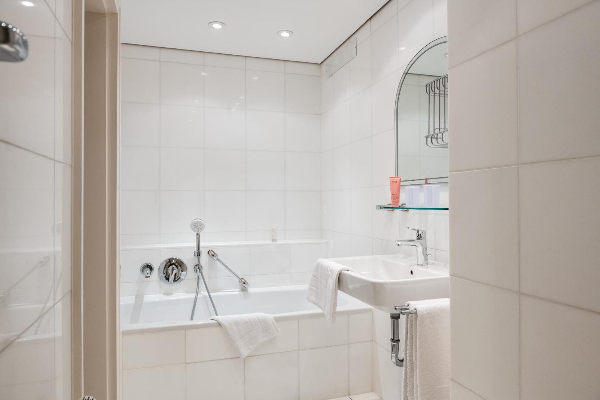 Auszeit I Apartment Garmisch-Partenkirchen Ngoại thất bức ảnh